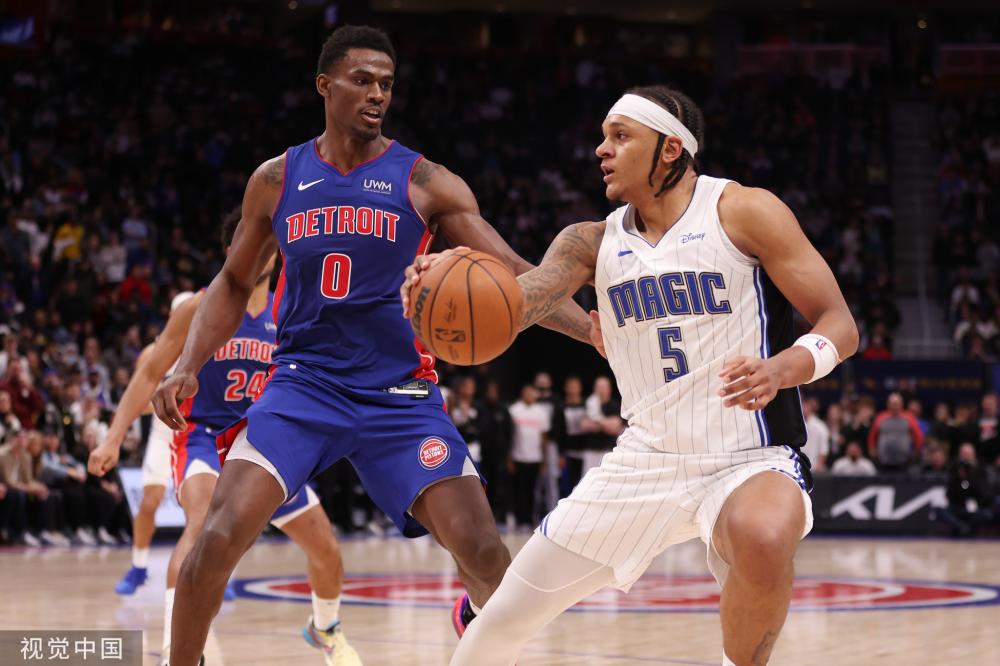 球队阵容不 球队阵容不